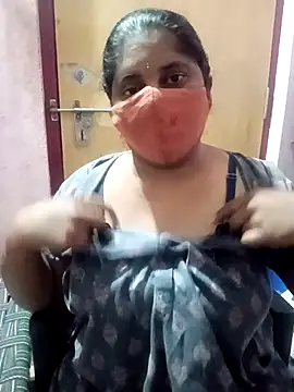 Jessi 25 online show from 12/21/25, 04:03