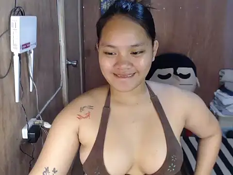 Snapshot of prettykrysgirl chatting on 10/07/25, 10:12 prettykrysgirl online show from 10/07/25, 10:12