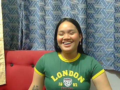 prettykrysgirl online show from 05/06/26, 08:52