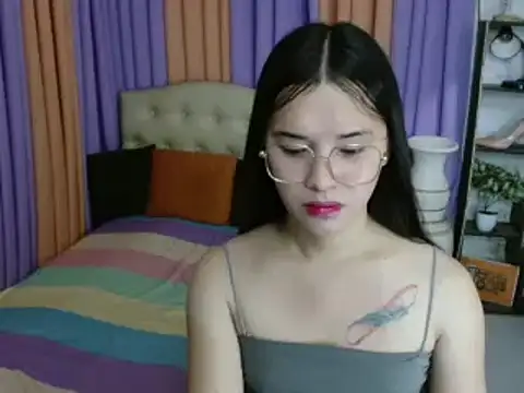 SeductiveAppleTS online show from 12/03/25, 05:15