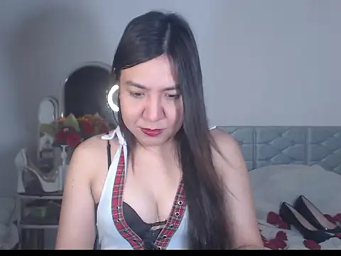 stellahugeX online show from 09/10/25, 03:06