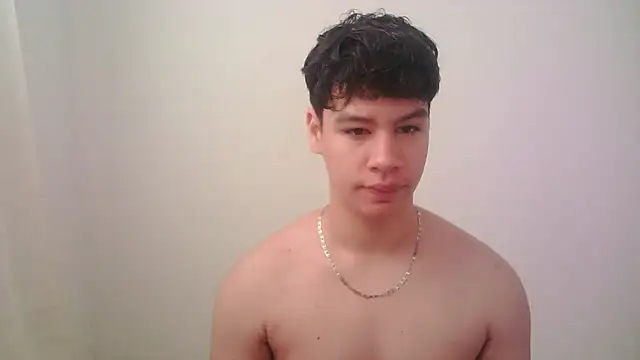 Snapshot of zeus_181 chatting on 04/22/26, 01:56 zeus 181 online show from 04/22/26, 01:56