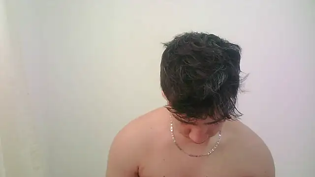 Snapshot of zeus_181 chatting on 06/03/26, 12:52 zeus 181 online show from 06/03/26, 12:52