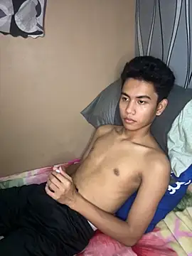 Demure Asian143 online show from 09/19/25, 02:51