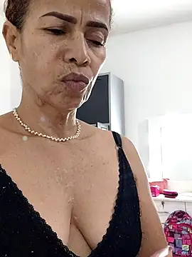 Merybeks online show from 11/07/25, 10:37