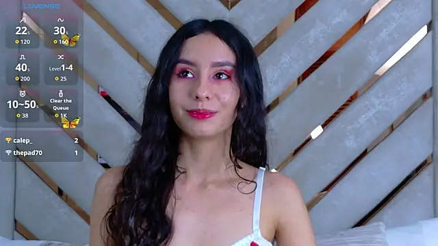 Sarah-Grace online show from 11/05/25, 02:22