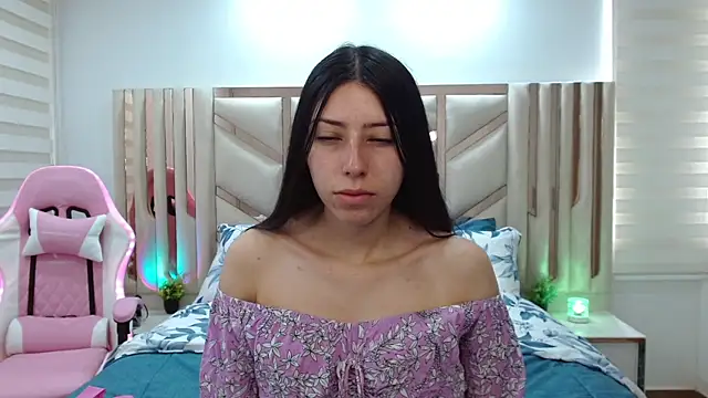 violett star1 online show from 12/22/25, 02:14