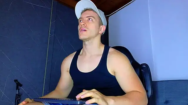 Snapshot of ALANNFERRER chatting on 02/16/26, 10:11 ALANNFERRER online show from 02/16/26, 10:11