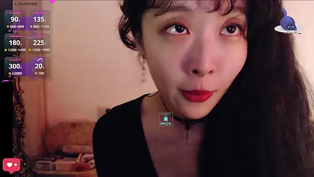 Snapshot of Etherealcat33 chatting on 12/19/25, 10:55 Etherealcat33 online show from 12/19/25, 10:55