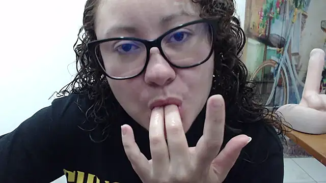 greeneyes nurse online show from 11/18/25, 08:35