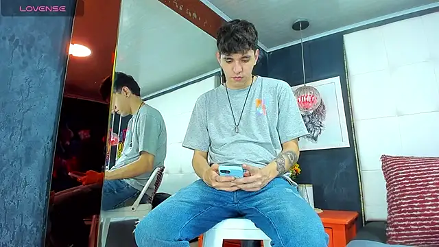 Matteo12  online show from 09/24/25, 04:05