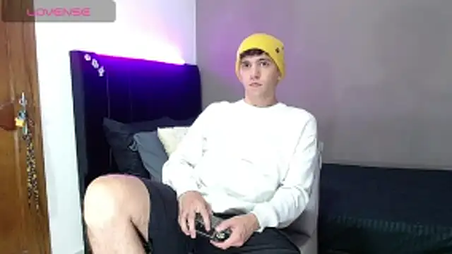 Matteo12  online show from 03/07/26, 02:41