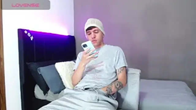 Matteo12  online show from 03/11/26, 10:38