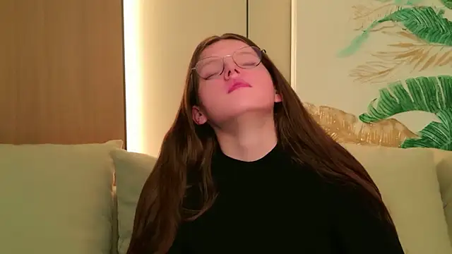 Gaby Essen online show from 02/15/26, 08:49