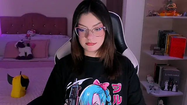 OphelianaRose33 online show from 01/12/26, 08:14