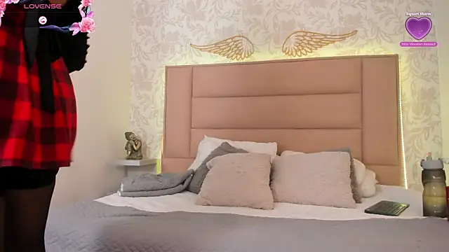 white leti online show from 09/26/25, 09:52