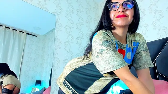 white leti online show from 11/08/25, 10:30