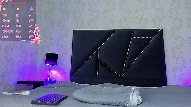 white leti online show from 11/28/25, 10:45