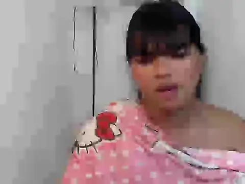 Snapshot of FROXXX21 chatting on 07/14/26, 12:57 FROXXX21 online show from 07/14/26, 12:57