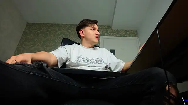 FelixStarkk online show from 10/21/25, 04:24