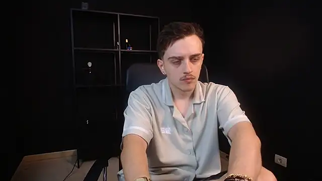 FelixStarkk online show from 07/10/26, 06:07