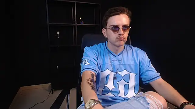 FelixStarkk online show from 07/17/26, 05:36