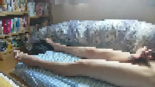 Snapshot of YJUN94031 chatting on 05/09/26, 12:49 YJUN94031 online show from 05/09/26, 12:49