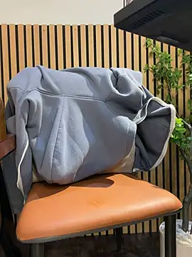 Linh 2004 online show from 03/27/26, 08:26