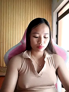 Snapshot of Na_na90 chatting on 10/05/25, 12:31 Na na90 online show from 10/05/25, 12:31