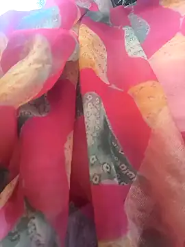 Snapshot of Hot_raaani chatting on 01/15/26, 11:26 Hot raaani online show from 01/15/26, 11:26