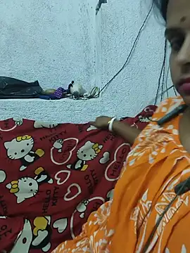 Snapshot of Hot-Riya001 chatting on 05/31/26, 08:10 Hot-Riya001 online show from 05/31/26, 08:10