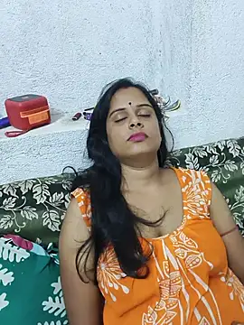 Snapshot of Hot-Riya001 chatting on 06/07/26, 08:01 Hot-Riya001 online show from 06/07/26, 08:01