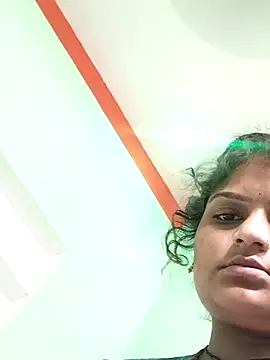 Hot mirchjii online show from 09/15/25, 04:56