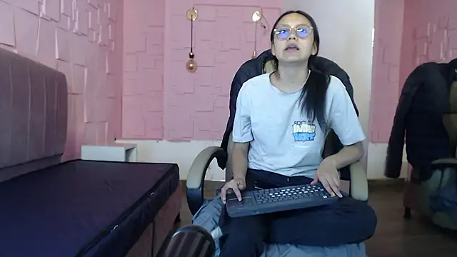 katalina07 1 online show from 03/17/26, 01:47