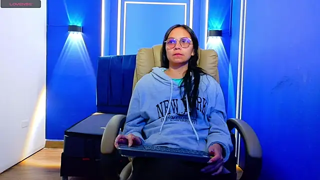 katalina07 1 online show from 06/02/26, 04:09