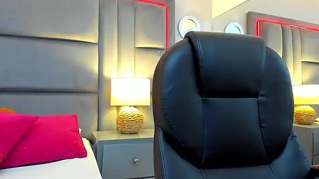 Snapshot of GabyMoreau chatting on 01/17/26, 07:50 GabyMoreau online show from 01/17/26, 07:50