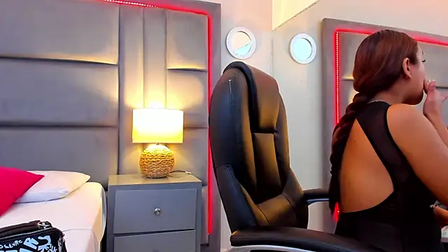 Snapshot of GabyMoreau chatting on 01/18/26, 01:26 GabyMoreau online show from 01/18/26, 01:26