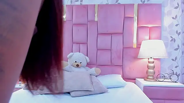 GabyMoreau online show from 03/18/26, 08:23