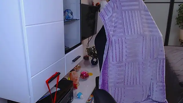 Anna Blare online show from 02/07/26, 05:16