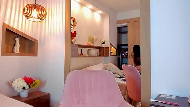 Emilly Beaumont online show from 01/07/26, 01:13