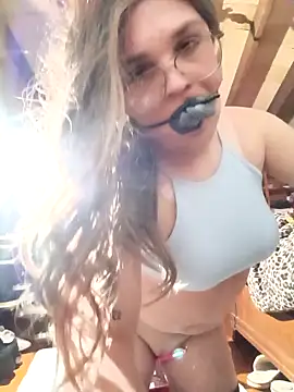 laiuusss69 online show from 02/15/26, 12:07