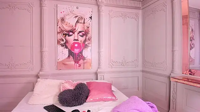 luna hot ass online show from 03/13/26, 09:10