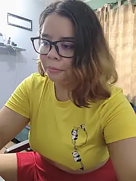 Snapshot of saenz_eymi chatting on 06/10/26, 05:12 saenz eymi online show from 06/10/26, 05:12