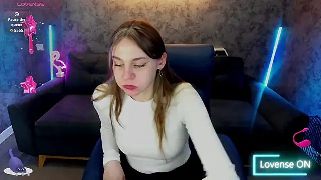 DiamondGoldie online show from 12/05/25, 06:44