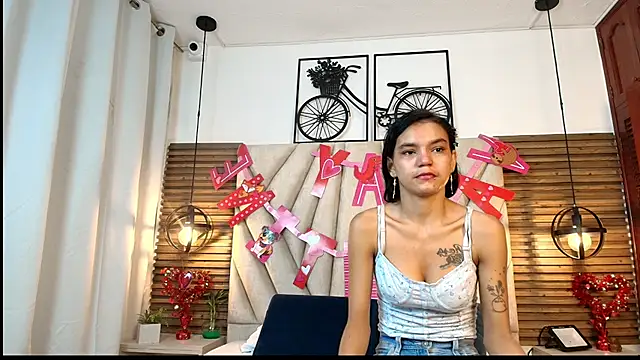 Cinthiabaker online show from 09/25/25, 11:47