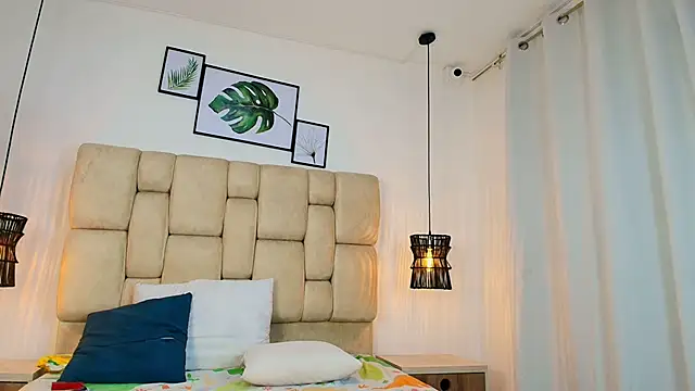 Cinthiabaker online show from 04/18/26, 11:47