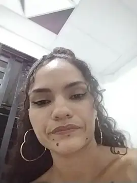 Karen Ariass online show from 06/02/26, 02:13