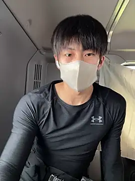 Snapshot of otouhu76 chatting on 10/20/25, 04:13 otouhu76 online show from 10/20/25, 04:13