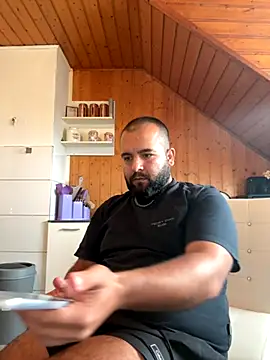 german turk online show from 09/13/25, 08:25