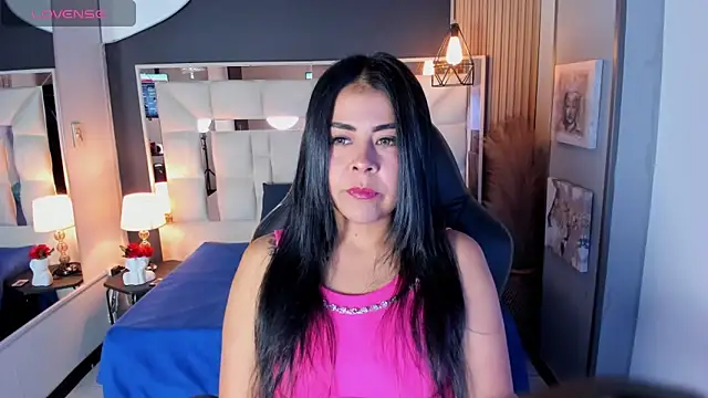 Aniajoness  online show from 10/13/25, 12:05